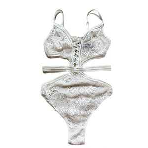 Victoria's Secret VERY SEXY Lace Up White Teddy Bodysuit M Bridal Honeymoon